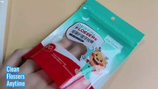 کیسه های زیپی پلاستیکی هواگیر برای نگهداری نخ دندان و بهداشت دهان و دندان در سفر